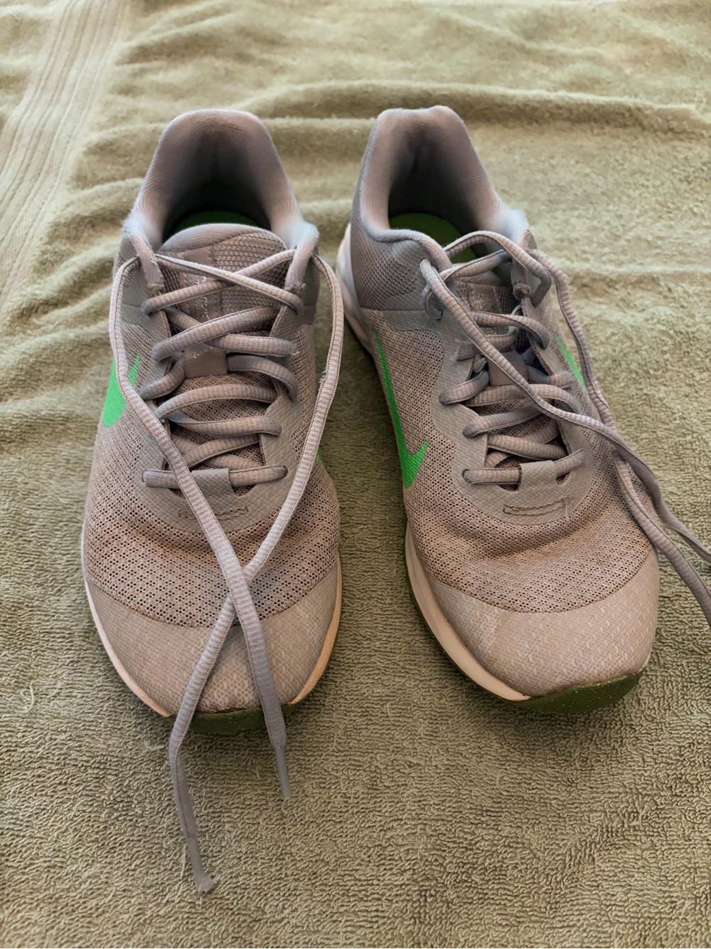 Nike Revolution 6 Next Nature Youth Running Shoes Gray Green Size 5Y DD1096-009